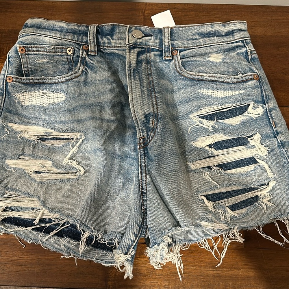 AE Shorts NWT